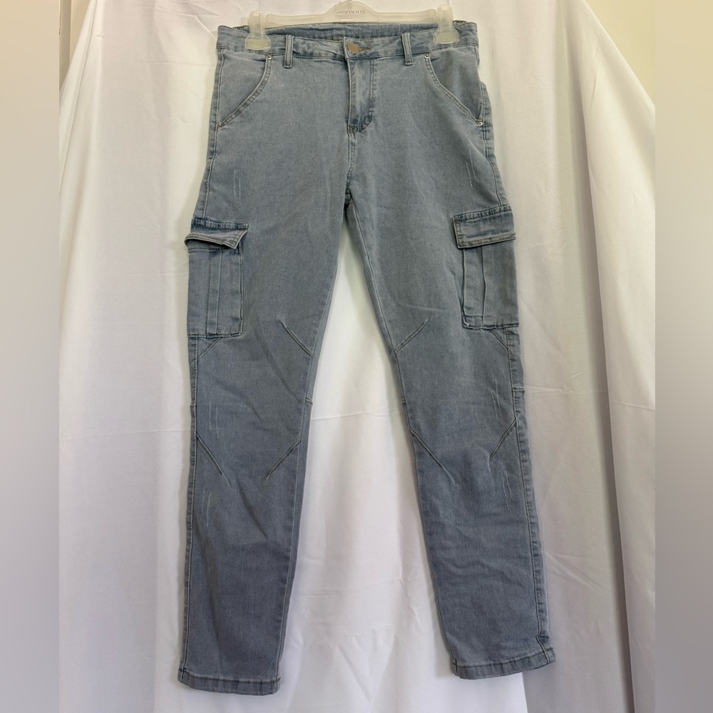 Men's Light Blue Cargo Stretchy Jean Brand New Never Worn